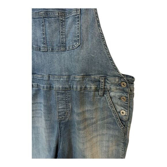Torrid Women’s Overalls Crop Stretch Sz 18 Distressed Med Wash K4 - Picture 5 of 6
